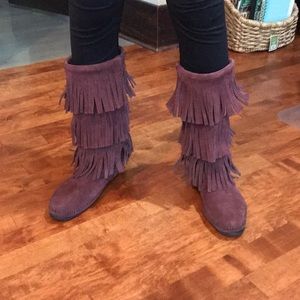 Minnetonka 3 layer fringe boots